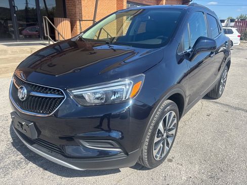 Used 2021 Buick Encore Preferred image 2