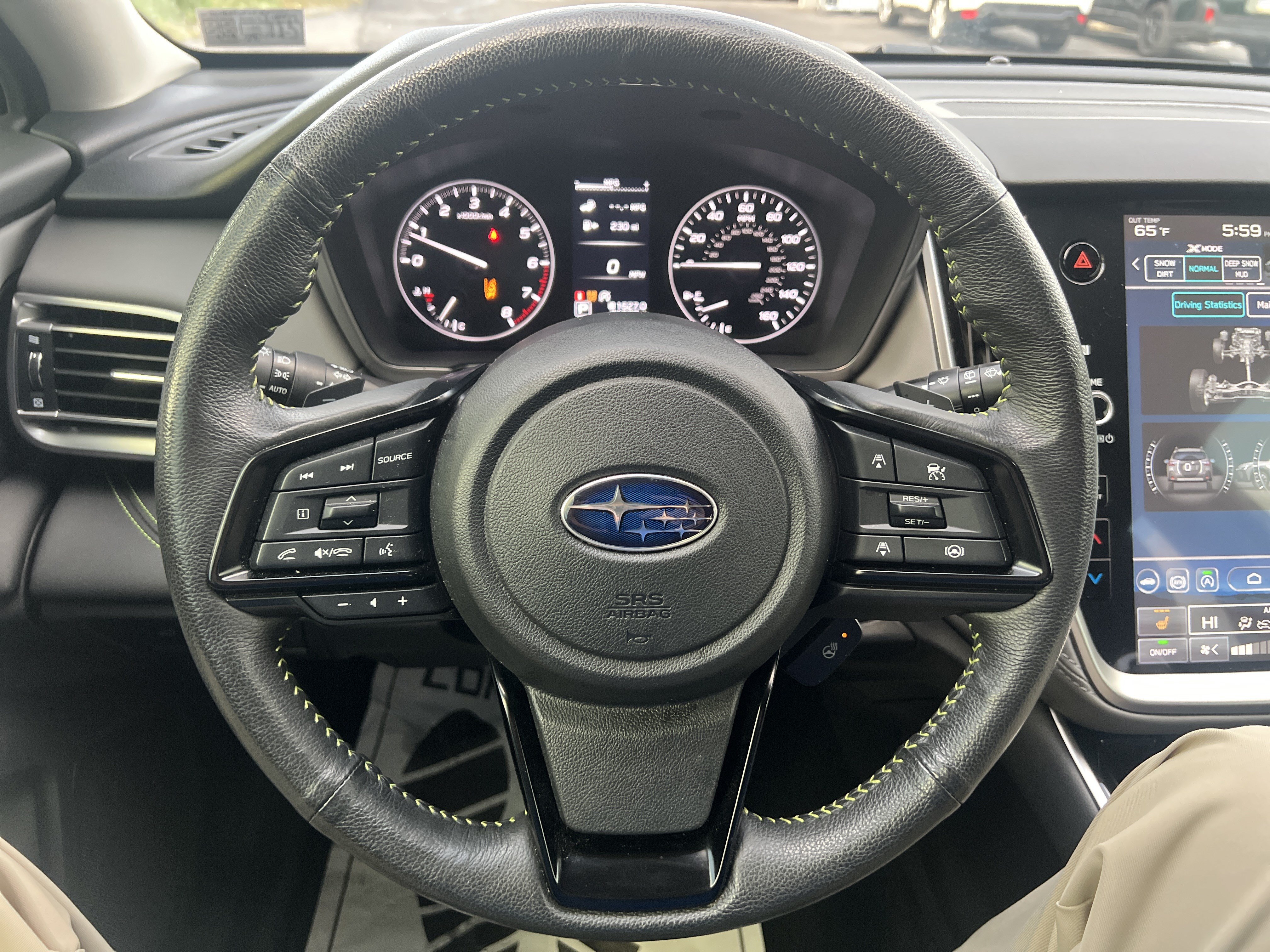 Used 2025 Subaru Outback Onyx Edition XT AWD/4WD image 17