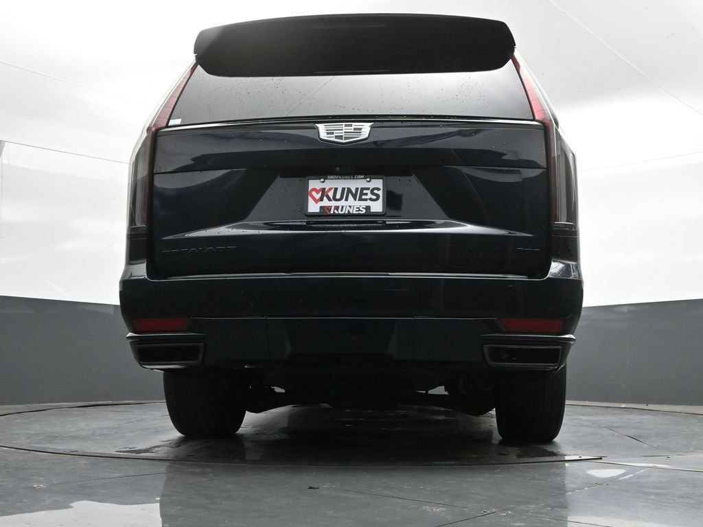 Used 2023 Cadillac Escalade ESV Sport Platinum w/ LPO, ONYX Package AWD/4WD image 41
