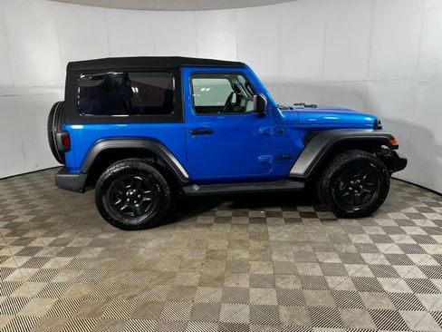 Used 2024 Jeep Wrangler Sport AWD/4WD image 6