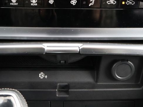 Used 2024 INFINITI QX80 Luxe image 25