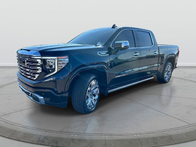 Used 2024 GMC Sierra 1500 Denali AWD/4WD image 11