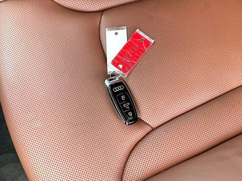 Used 2025 Audi Q7 2.0T Premium Plus w/ Premium Plus Package image 10