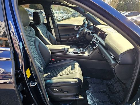 Certified 2025 Genesis GV80 3.5T AWD/4WD image 29