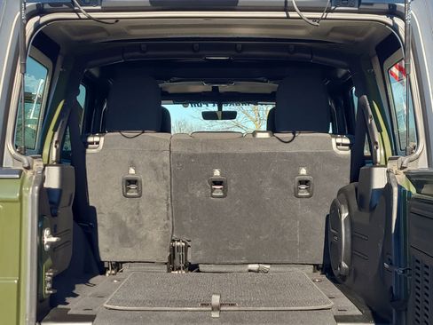 Used 2021 Jeep Wrangler Unlimited Sport image 27