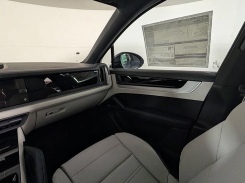 New 2026 Porsche Cayenne S AWD/4WD image 23