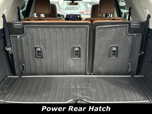 New 2026 Nissan Pathfinder Platinum AWD/4WD image 13