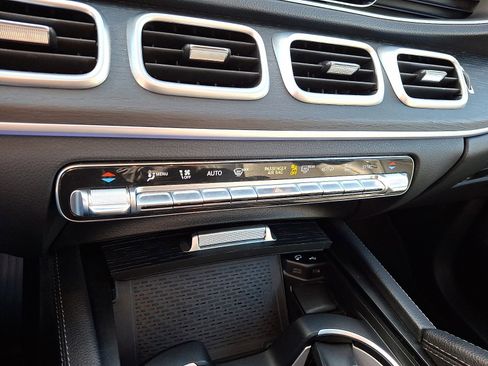 Used 2023 Mercedes-Benz GLE 350 4MATIC image 17