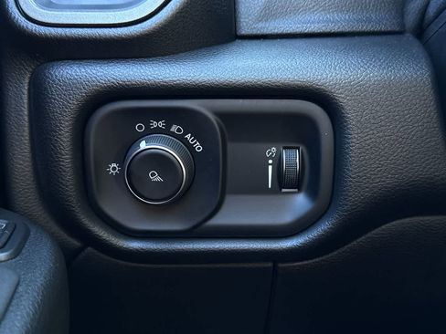 Used 2024 RAM 2500 Tradesman w/ Convenience Group image 22