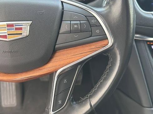 Used 2020 Cadillac XT5 Premium Luxury FWD image 28