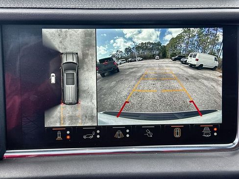 Certified 2023 GMC Yukon Denali Ultimate image 15