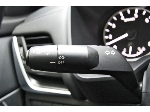 New 2026 Nissan Rogue SV image 15