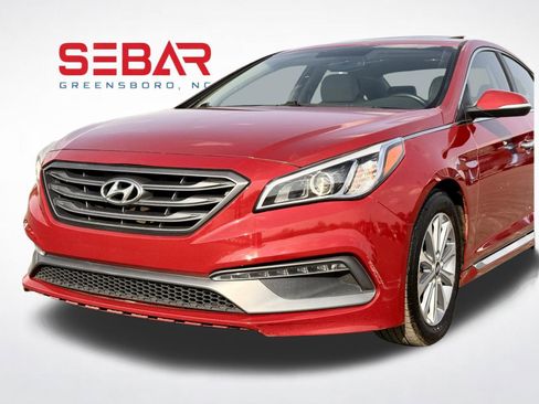 Used 2017 Hyundai Sonata Limited w/ Tech Package 03 FWD image 3