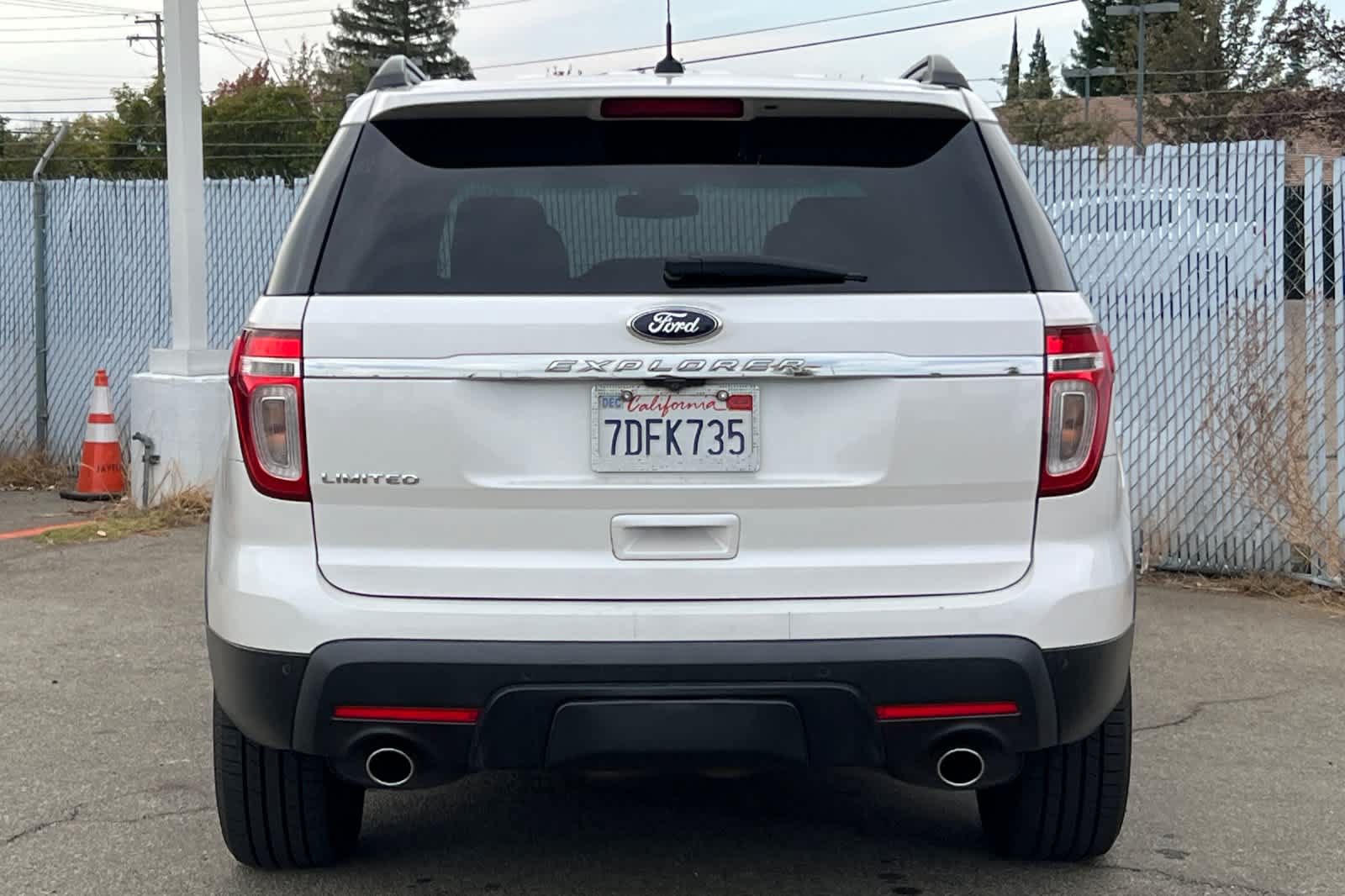 Used 2014 Ford Explorer Limited w/ Equipment Group 302A FWD image 4