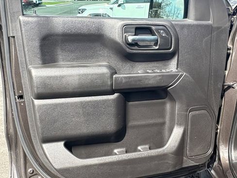 Used 2021 Chevrolet Silverado 1500 Custom image 11