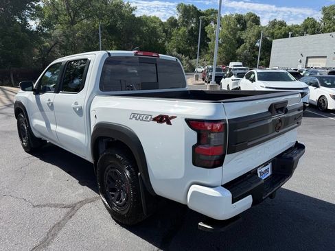 Used 2025 Nissan Frontier PRO-4X AWD/4WD image 5