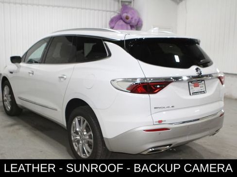 Used 2023 Buick Enclave Essence w/ Experience Buick Package FWD image 28