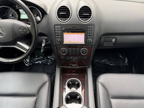 Used 2010 Mercedes-Benz ML 350 4MATIC image 17