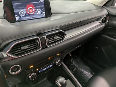 Used 2018 MAZDA CX-5 Touring w/ Preferred Equipment Package image 11