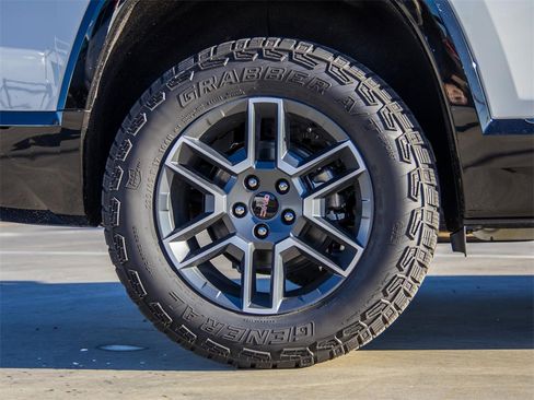 New 2026 GMC Terrain AT4 image 7