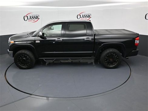 Used 2018 Toyota Tundra Platinum image 17