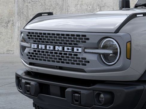 New 2026 Ford Bronco Badlands AWD/4WD image 14