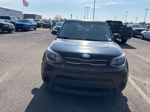 Used 2019 Kia Soul image 2