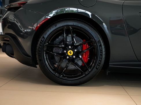 Used 2024 Ferrari Roma Spider image 57