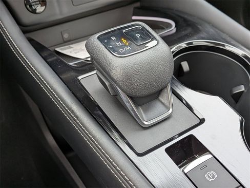 New 2026 Nissan Rogue Platinum image 17