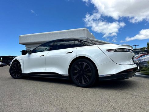 Used 2024 Lucid Air Pure RWD image 3