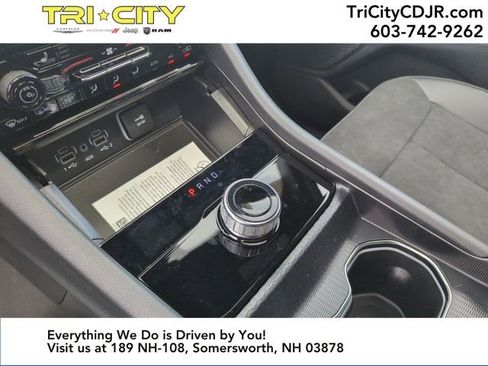 New 2025 Jeep Grand Cherokee L Altitude image 34