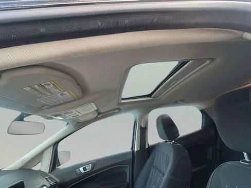 Used 2019 Ford EcoSport SE image 13
