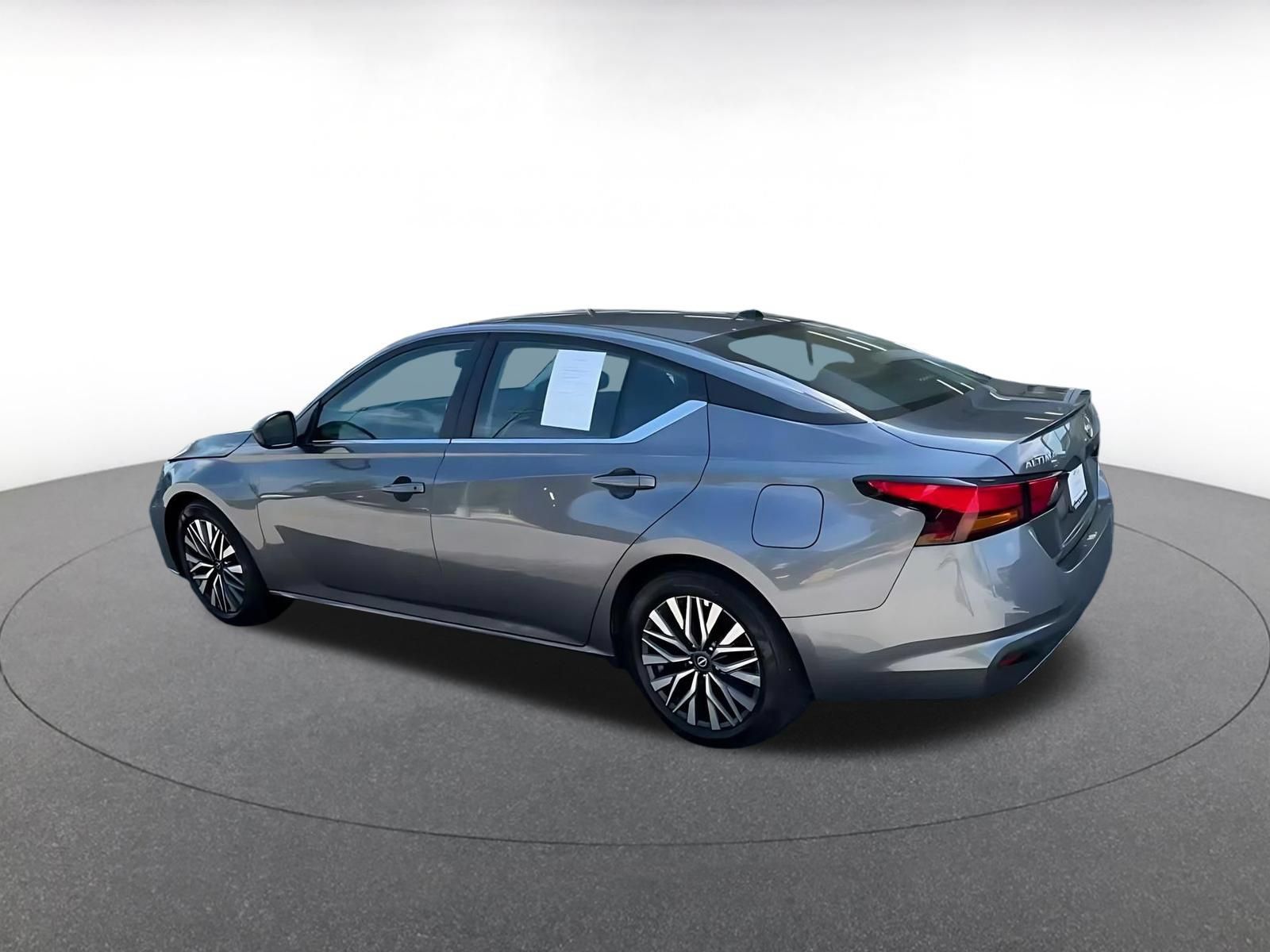 Used 2026 Nissan Altima 2.5 SV FWD image 9