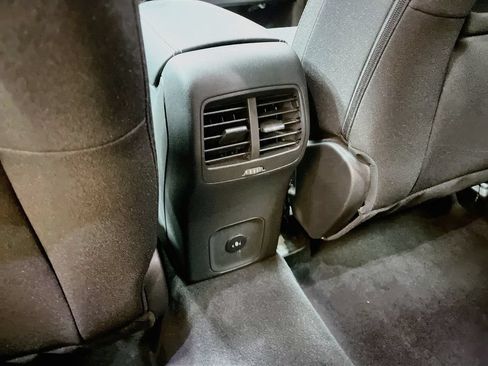 Used 2023 Ford Escape Active AWD/4WD image 24