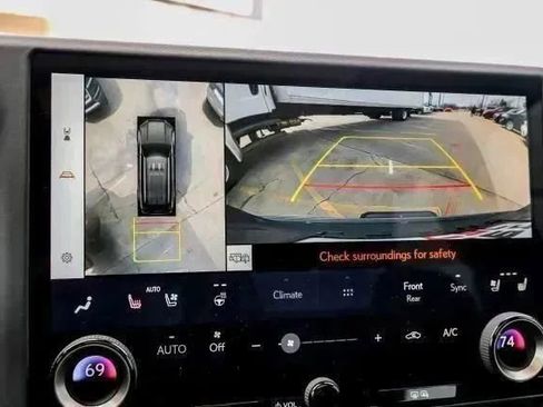 Used 2025 Lexus GX 550 image 23