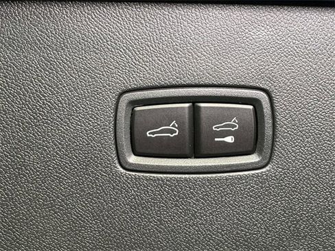 New 2026 Porsche Cayenne S image 21