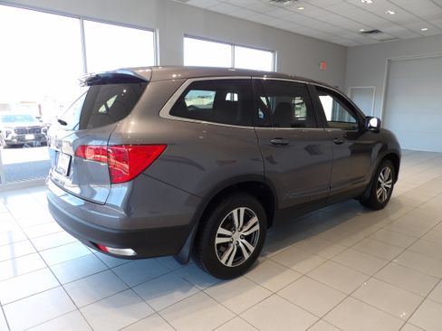 Used 2017 Honda Pilot EX-L image 4