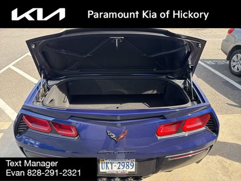 Used 2019 Chevrolet Corvette Stingray Convertible w/ Carbon Flash Badge Package image 9