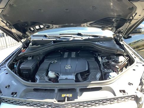 Used 2015 Mercedes-Benz GL 450 4MATIC image 16