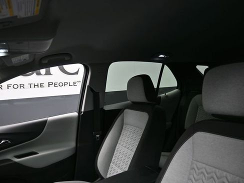 Used 2024 Chevrolet Equinox LS w/ LS Convenience Package image 17