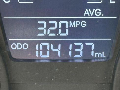 Used 2013 Hyundai Accent GLS w/ Premium Pkg image 13