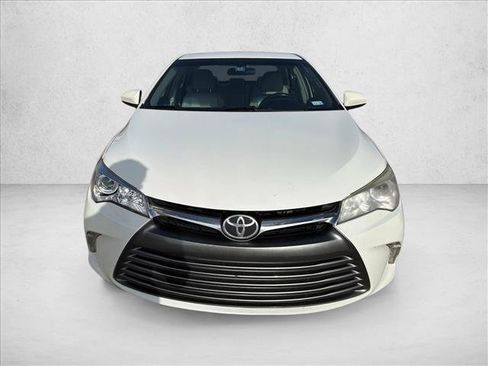 Used 2017 Toyota Camry XLE FWD image 8