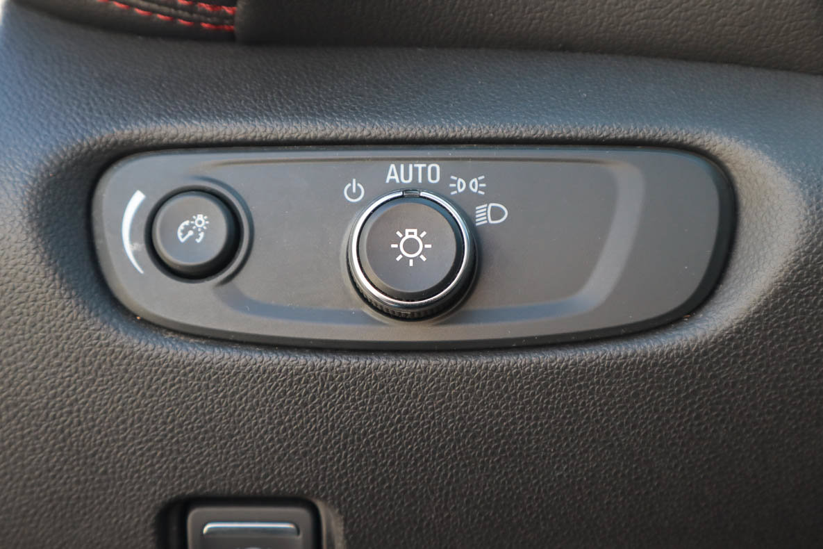 Used 2020 Chevrolet Blazer RS FWD image 16