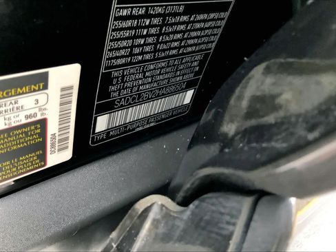 Used 2017 Jaguar F-PACE R-Sport image 31