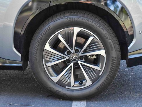 Used 2023 Lexus RZ 450e Premium w/ Technology Package image 9