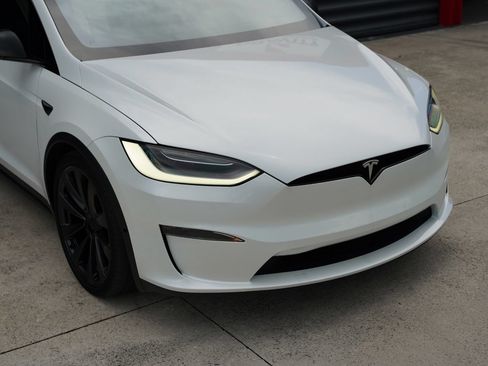 Used 2023 Tesla Model X AWD/4WD image 8