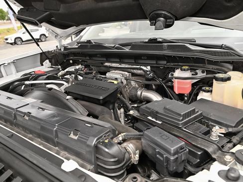 Used 2021 Chevrolet Silverado 2500 LTZ w/ LTZ Premium Package AWD/4WD image 18