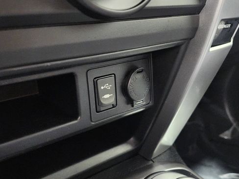 Used 2015 Toyota 4Runner SR5 image 7