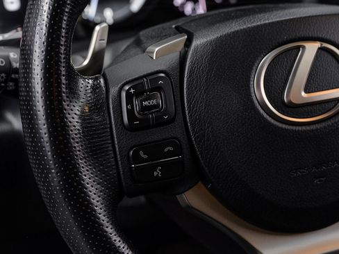 Used 2019 Lexus RC F image 25