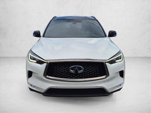 Used 2020 INFINITI QX50 Essential w/ Edition 30 Package FWD image 2
